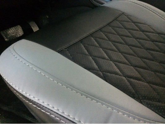 Авточехлы на Peugeot 4007 Авточехлы на Peugeot 4007